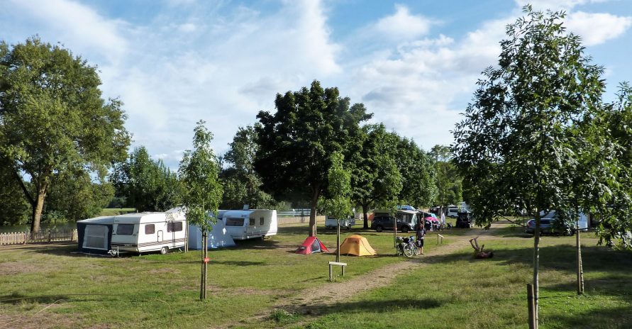 Tourisme Camping Montreuil Juigné